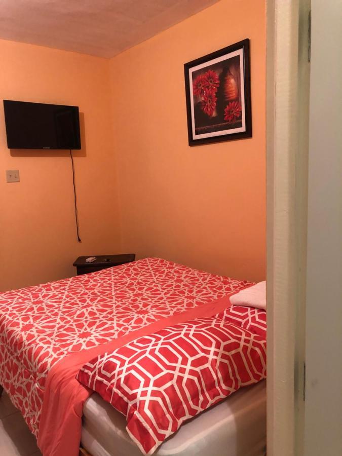 Scarlett Guest House Bull Bay Esterno foto